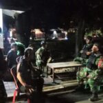 Babinsa Koramil 04/Pulogadung Gelar Patroli Bersama Komduk Wujudkan Wilayah Aman dan Kondusif