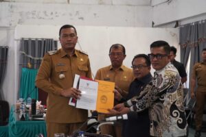 Bupati Toba Sampaikan Nota Pengantar Ranperda Pertanggungjawaban APBD Tahun Anggaran 2025