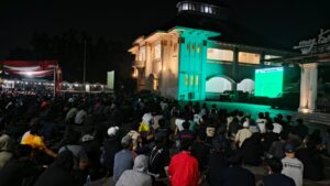 Ratusan Warga Padati Gedung Juang 45 Tambun Selatan, Nobar Piala Dunia 2026 Berlangsung Meriah dan Kondusif
