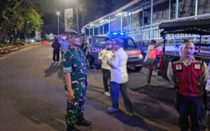 Koramil 04/Pulo Gadung Gelar Patroli Gabungan Bersama Warga Ciptakan Pulogadung Tetap Kondusif