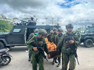 Koops TNI Habema Berhasil Evakuasi Jenazah Korban Penembakan di Yahukimo