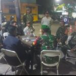 Babinsa dan Warga Gelar Patroli/Siskamling Wujud Nyata Lingkungan Aman dan Kondusif