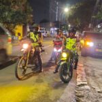 Babinsa Koramil 01/Kranji Sisir Permukiman Warga, Antisipasi Gangguan Kamtibmas