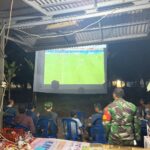 Nobar Piala Dunia, Babinsa Koramil 05/Bantar Gebang Pererat Silaturahmi dan Jaga Kondusivitas Lingkungan