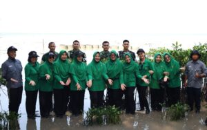 Sambut Hari Anak Nasional 2026, Ketua Persit KCK PD Jaya Gelar Bakti Sosial di Kepulauan Seribu