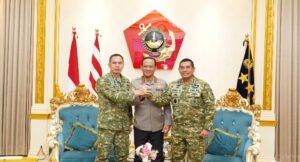 Perkuat Sinergi TNI-POLRI, Kapolda Metro Jaya Dan Pangdam Jaya Kunjungi Pangkormar 