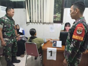 Koramil 01/Jatinegara Gelar Bakti Kesehatan Teritorial, Wujud Nyata Kepedulian TNI Terhadap Kesehatan Masyarakat