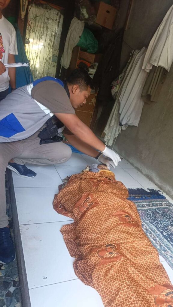 Pria 52 Tahun Meninggal Dunia di Pasar UKA Surabaya, Tim Medis 112 Pastikan Wafat Secara Wajar