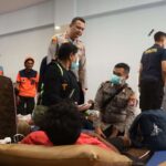 Polres Pelabuhan Tanjungperak Dampingi Korban Peristiwa KM Mutiara Sentosa II, Pastikan Penanganan Maksimal