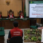 Dokumen KT-3 Dimanipulasi: PN Surabaya Vonis Pengirim 2.697 Tanaman Hias Ilegal 5 Bulan Penjara