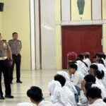 Polrestabes Surabaya Edukasi Siswa SMAN 1 tentang AI, Tekankan Penggunaan Aman dan Etis