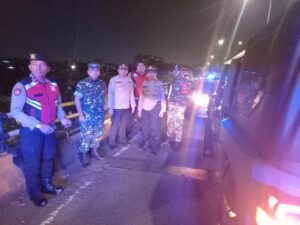 Koramil 03/Ps.Rebo-Ciracas Gelar Patroli Malam Perkuat Keamanan Wilayah