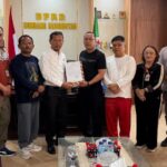 Sekda Humbang Hasundutan Serahkan Rancangan Perubahan KUA-PPAS APBD 2026 kepada DPRD