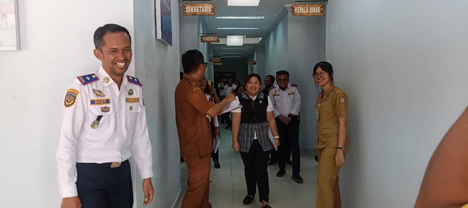 Turun Langsung Nilai Kebersihan OPD, Ketua TP PKK Toba: Jangan Suruh Masyarakat Kalau Kita Tak Aktif
