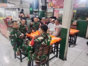 Koramil 03/Ps.Rebo-Ciracas Gelar Patroli/Siskamling Jaga Kondusivitas Wilayah