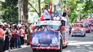 Semarak Kemerdekaan di Samosir, Mobil Hias OPD dan Instansi Lainnya Tampil Penuh Kreativitas