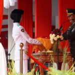 Senja Kemerdekaan di Bojonegoro, Dandim Pimpin Penurunan Bendera