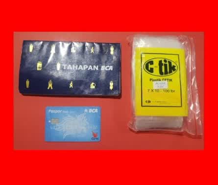 Foto: Polres Pelabuhan Tanjung Perak Surabaya menyita 20,4 gram sabu dari dua perempuan tersangka peredaran narkotika