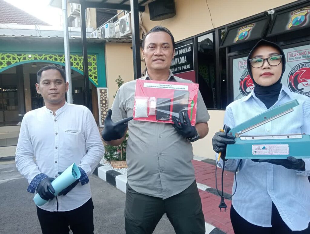 Polisi Amankan 89,81 Gram Sabu di Asemrowo, Pemasok Diburu