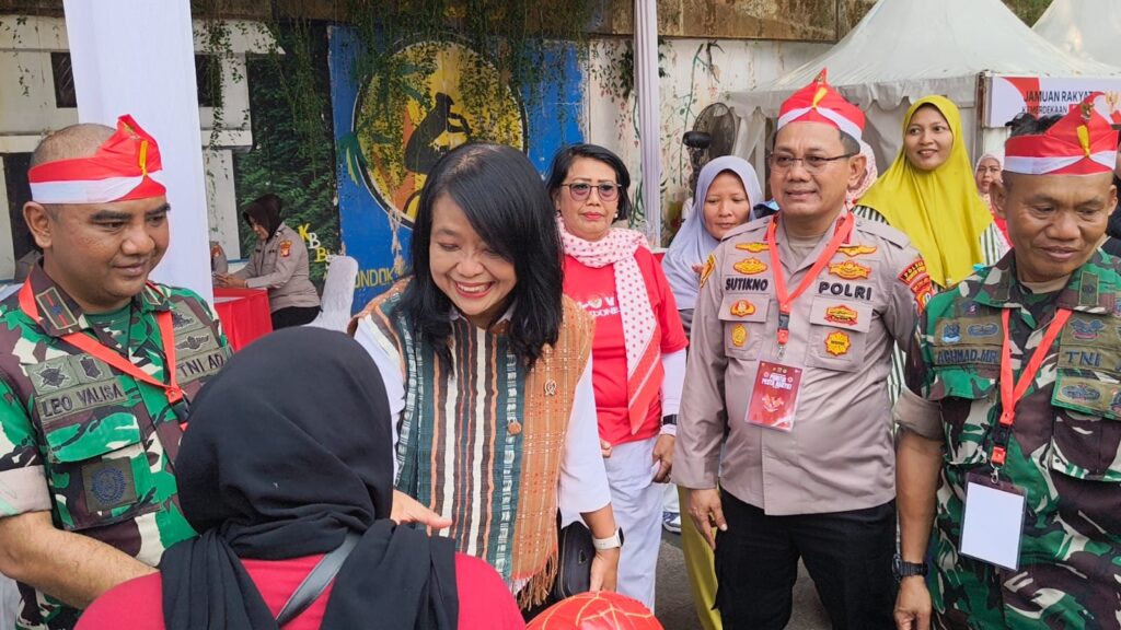 Polsek Duren Sawit Menggelar Jamuan Rakyat HUT Kemerdekaan RI Ke 81