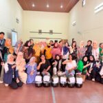 Mahasiswa KKN UNDIP Dorong Warga Kutowinangun Kidul Olah Sampah Organik Jadi Eco-Enzyme
