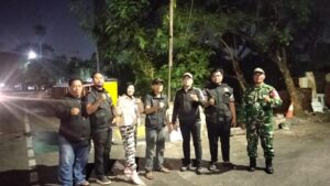 Koramil 04/Pulogadung Gelar Patroli/Siskamling Keliling Bersama Komduk Jaga Kamtibmas di Wilayah