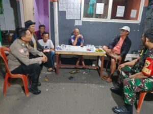 Koramil 06/Cakung Bersama Komduk Gelar Siskamling, Wujudkan Wilayah Aman dan Kondusif
