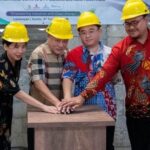 PLTS Atap 1,6 MWp Resmi Beroperasi di Pabrik Olympic Group Lamongan