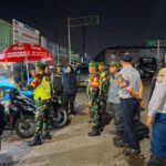 Patroli Humanis Malam Hari, Koramil 03/Teluk Pucung Bersinergi Bersama Polri dan Satpol PP Cegah Gangguan Kamtibmas