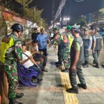 Patroli Malam Bersama, Koramil 04/Jati Asih Pastikan Keamanan Lingkungan Tetap Terjaga