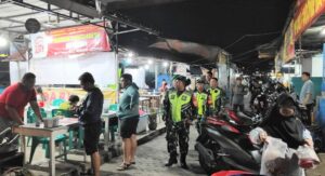 Koramil 01/Kranji Bersama Aparat Keamanan Tingkatkan Patroli Malam Ciptakan Lingkungan Kondusif
