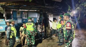 Menjaga Keamanan Tanpa Henti, Koramil 02/Pondok Gede Bersama Aparat Keamanan Tingkatkan Kewaspadaan Malam Hari