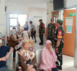 Koramil 07/Cipayung Gelar Bakti Kesehatan Teritorial, Wujud Nyata Kepedulian TNI terhadap Kesehatan Masyarakat