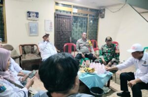 Cegah Tawuran dan Kenakalan Remaja, Koramil 08/Duren Sawit Gelar Siskamling Bersama Komduk