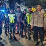 Waspada Gangguan Kamtibmas, Babinsa Koramil 05/Bantar Gebang Tingkatkan Patroli Malam Bersama Kepolisian dan Linmas