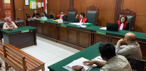 Foto: Mediasi gugatan dugaan ijazah DPRD Bojonegoro di Pengadilan Negeri Surabaya