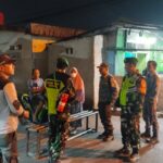 Patroli Malam Hari, Koramil 03/Teluk Pucung Bersama Polri dan Linmas Perkuat Keamanan Wilayah