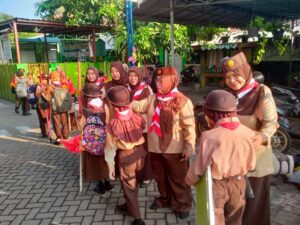 Bukan Sekadar Berebut Trofi, LT I Pramuka SDN Sruni 2 Gembleng Mental dan Kemandirian Siswa
