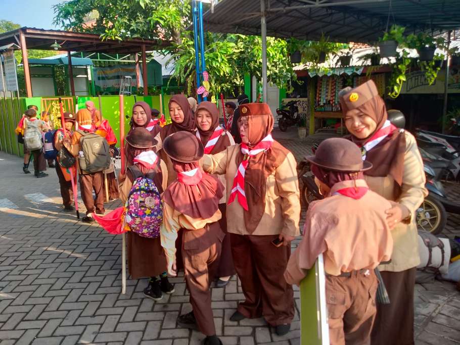 Bukan Sekadar Berebut Trofi, LT I Pramuka SDN Sruni 2 Gembleng Mental dan Kemandirian Siswa