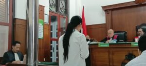 Pledoi di PN Surabaya, Agustin Widyawati Bantah Tawarkan Investasi ke Salim dan Klaim Ikut Jadi Korban Gagal Bayar