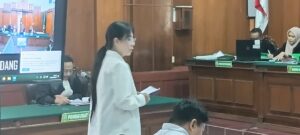 Duplik di PN Surabaya, Pengacara Agustin Widyawati Bantah Bujuk Rayu dan Persoalkan Aliran Dana Investasi
