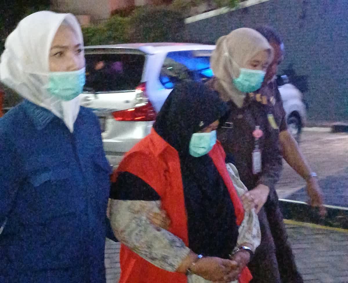 Foto: Kejati Jatim menetapkan SH sebagai tersangka baru dugaan korupsi penyaluran KUR BNI Cabang Jember