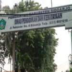Seragam Sidoarjo Menguji Transparansi Pembelian Koperasi SMPN 2 Wonoayu