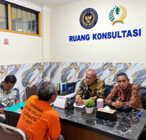 Perkuat Akses Keadilan, Rutan Kelas I Surabaya Gandeng LBH LACAK Buka Pos Bantuan Hukum