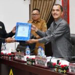 Wabup Ariston Sampaikan Nota Pengantar P-APBD 2026 dan Penyertaan Modal Pada Bank Sumut