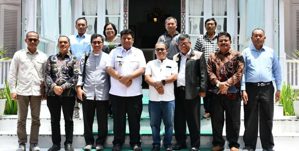 Bupati Vandiko Dukung Pendirian SMA Plus Berasrama Katolik Santo Mikael di Samosir