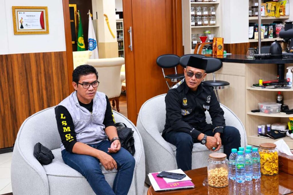 Segel Watu Lawang Cepat Copot, GMBI Pertanyakan Transparansi Pemkab