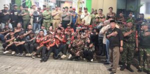 Koramil 04/Pulogadung Bersama Komduk Intensifkan Patroli, Ciptakan Kamtibmas Kondusif di Wilayah Binaan
