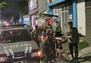 Hadir di Tengah Masyarakat, Koramil 02/Pondok Gede Intensifkan Patroli Malam Jaga Keamanan Wilayah