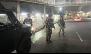 Koramil 02/Matraman Bersama Komduk Gelar Patroli Siskamling, Perkuat Kamtibmas di Wilayah Binaan